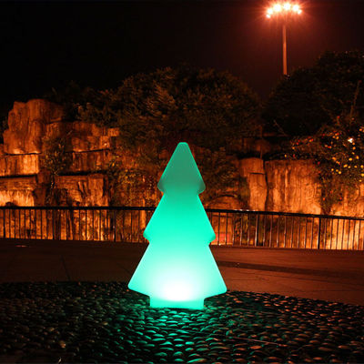 пластиковая рождественская елка